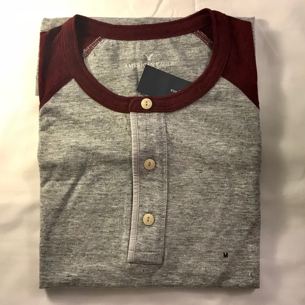 NWT American Eagle Men’s Short Sleeve Henley Tee